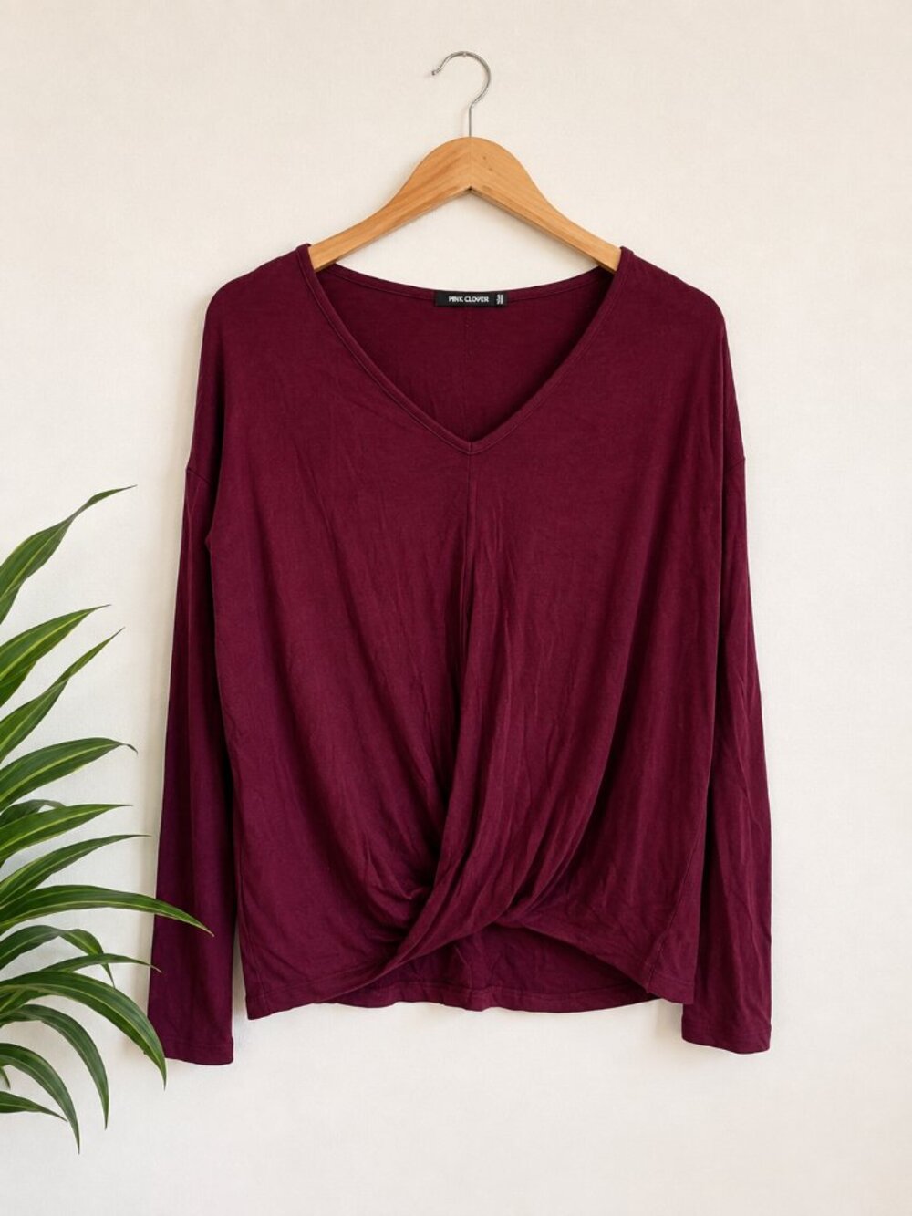 Pink Clover Women’s Small Burgundy Twist Front V-Neck Long Sleeve Top